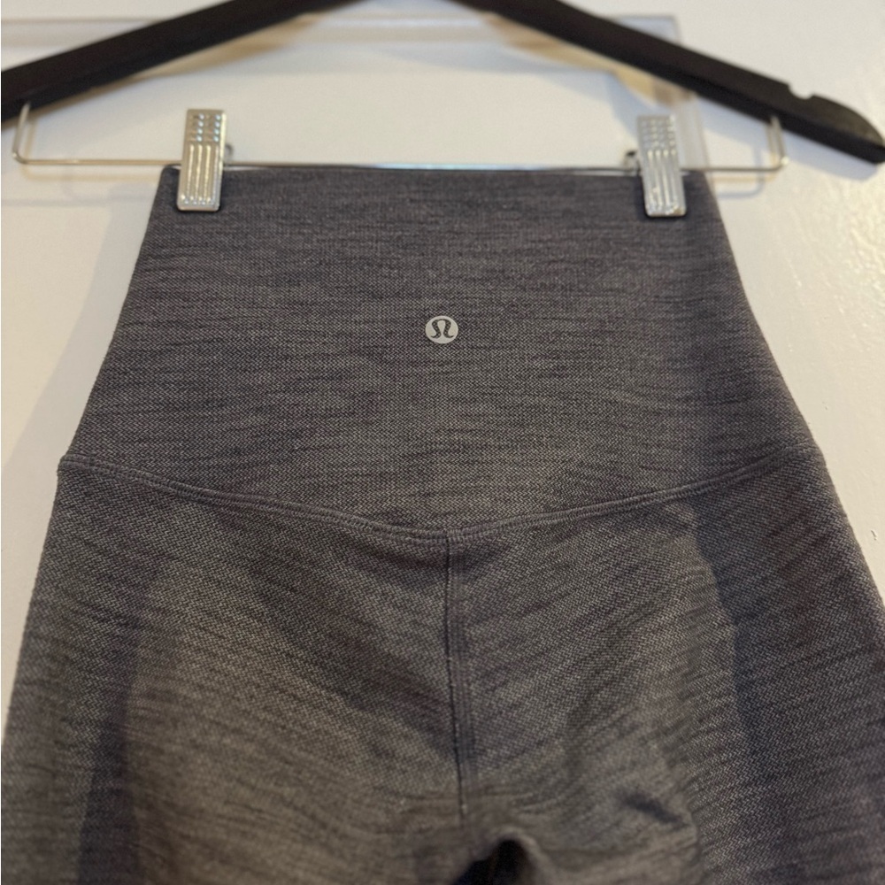 LULULEMON Align Pant II, Heathered Gray Herringbone Leggings (US 2) - Picture 6 of 7